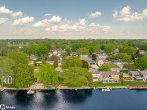 78 Lakeview Drive Mason City IA 50401