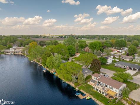 78 Lakeview Drive Mason City IA 50401