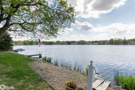 78 Lakeview Drive Mason City IA 50401