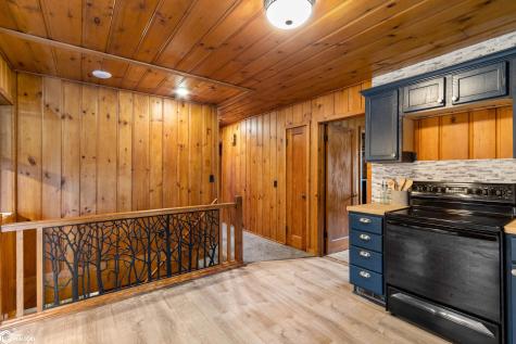 626 18th Street W Clear Lake IA 50428