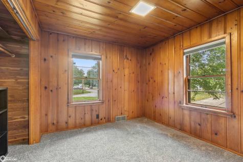 626 18th Street W Clear Lake IA 50428