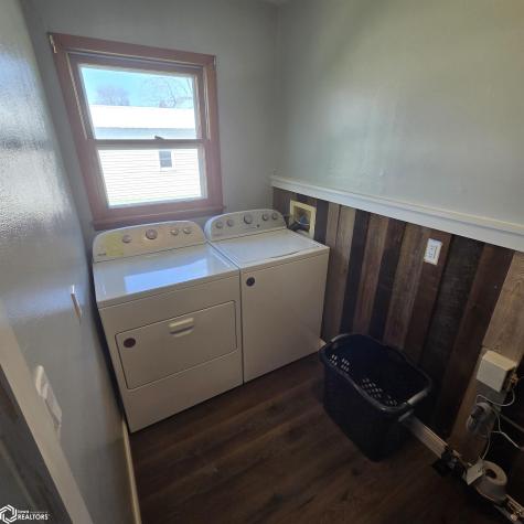 2220 Washington Avenue Iowa Falls IA 50126