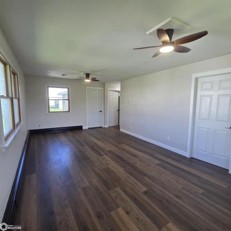 2220 Washington Avenue Iowa Falls IA 50126
