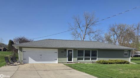 2220 Washington Avenue Iowa Falls IA 50126