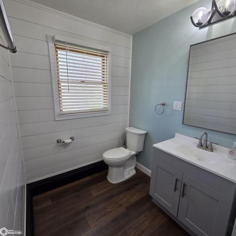 2220 Washington Avenue Iowa Falls IA 50126