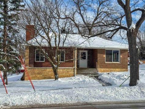 321 1st Street NW Hampton IA 50441