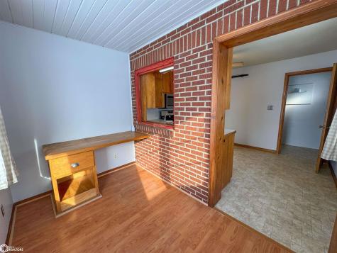 321 1st Street NW Hampton IA 50441