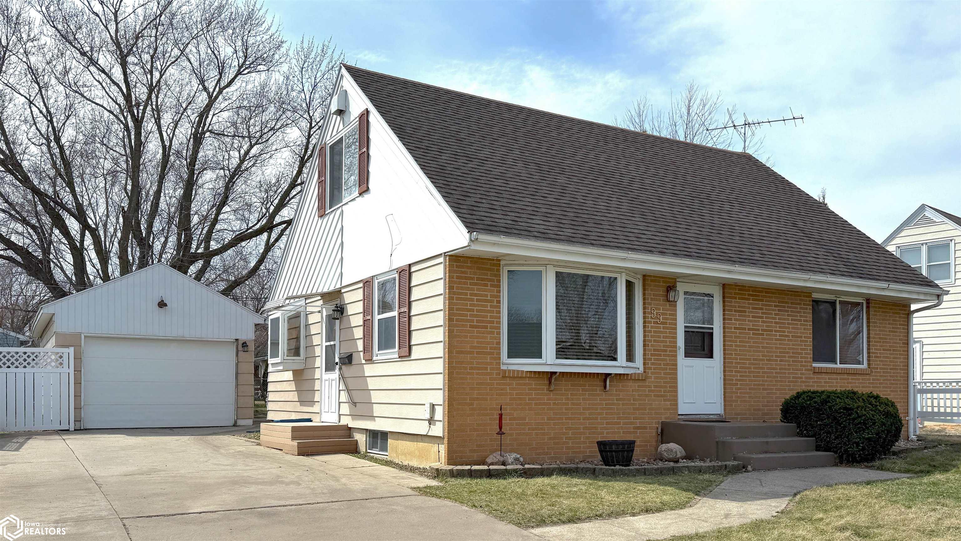 99 Mission Drive Mason City IA 50401
