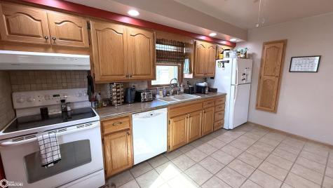 99 Mission Drive Mason City IA 50401