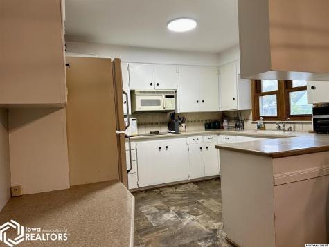 415 3rd Avenue NW Buffalo Center IA 50424