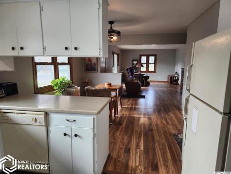 415 3rd Avenue NW Buffalo Center IA 50424