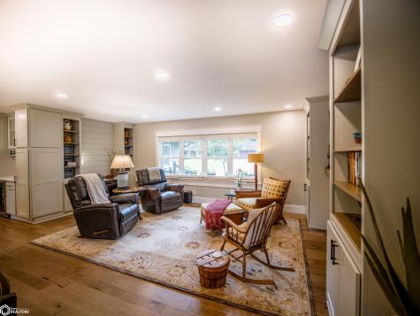 135 E B Street Forest City IA 50436