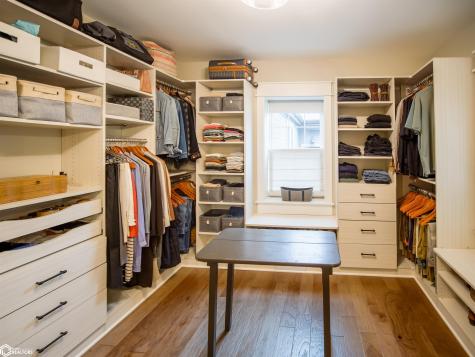 135 E B Street Forest City IA 50436