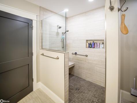 135 E B Street Forest City IA 50436