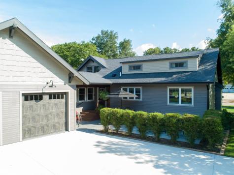 135 E B Street Forest City IA 50436