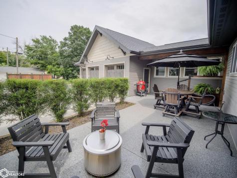 135 E B Street Forest City IA 50436