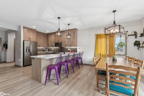 305 W 12th Avenue Clear Lake IA 50428