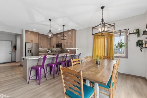 305 W 12th Avenue Clear Lake IA 50428