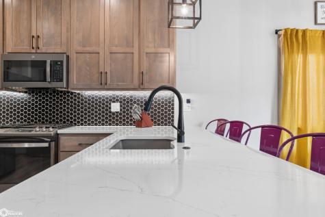 305 W 12th Avenue Clear Lake IA 50428