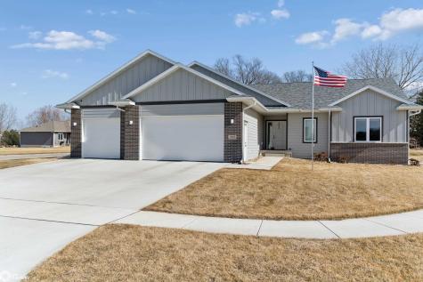 305 W 12th Avenue Clear Lake IA 50428