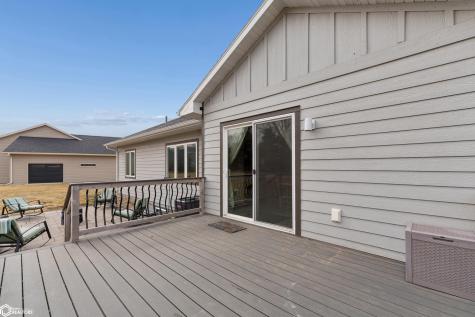 305 W 12th Avenue Clear Lake IA 50428