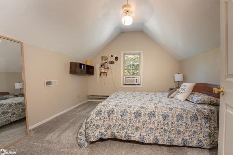 2129 210th Street Rockford IA 50468