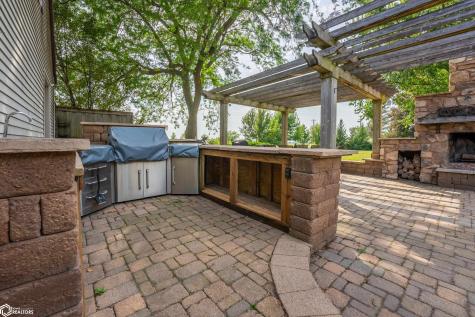 2129 210th Street Rockford IA 50468