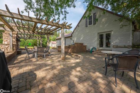 2129 210th Street Rockford IA 50468