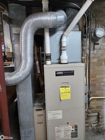 2129 210th Street Rockford IA 50468