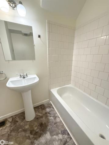 315 S Reynolds Street Latimer IA 50452