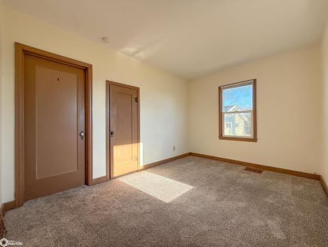 315 S Reynolds Street Latimer IA 50452