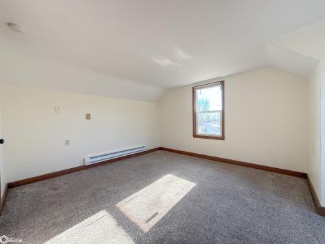 315 S Reynolds Street Latimer IA 50452
