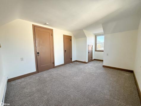 315 S Reynolds Street Latimer IA 50452