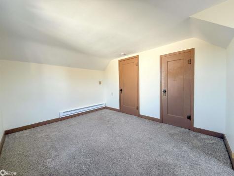 315 S Reynolds Street Latimer IA 50452