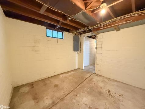 315 S Reynolds Street Latimer IA 50452