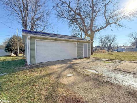 315 S Reynolds Street Latimer IA 50452