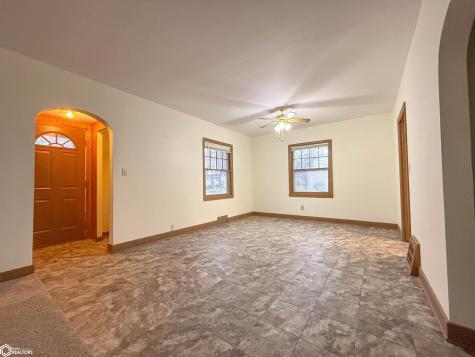 315 S Reynolds Street Latimer IA 50452