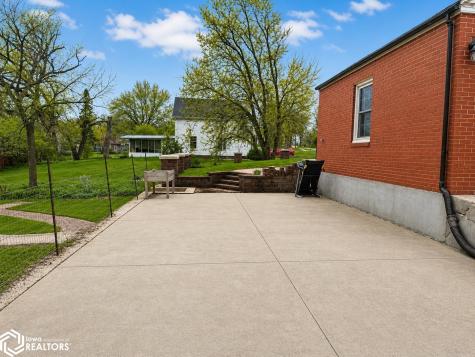 505 S 4th Street S Forest City IA 50436