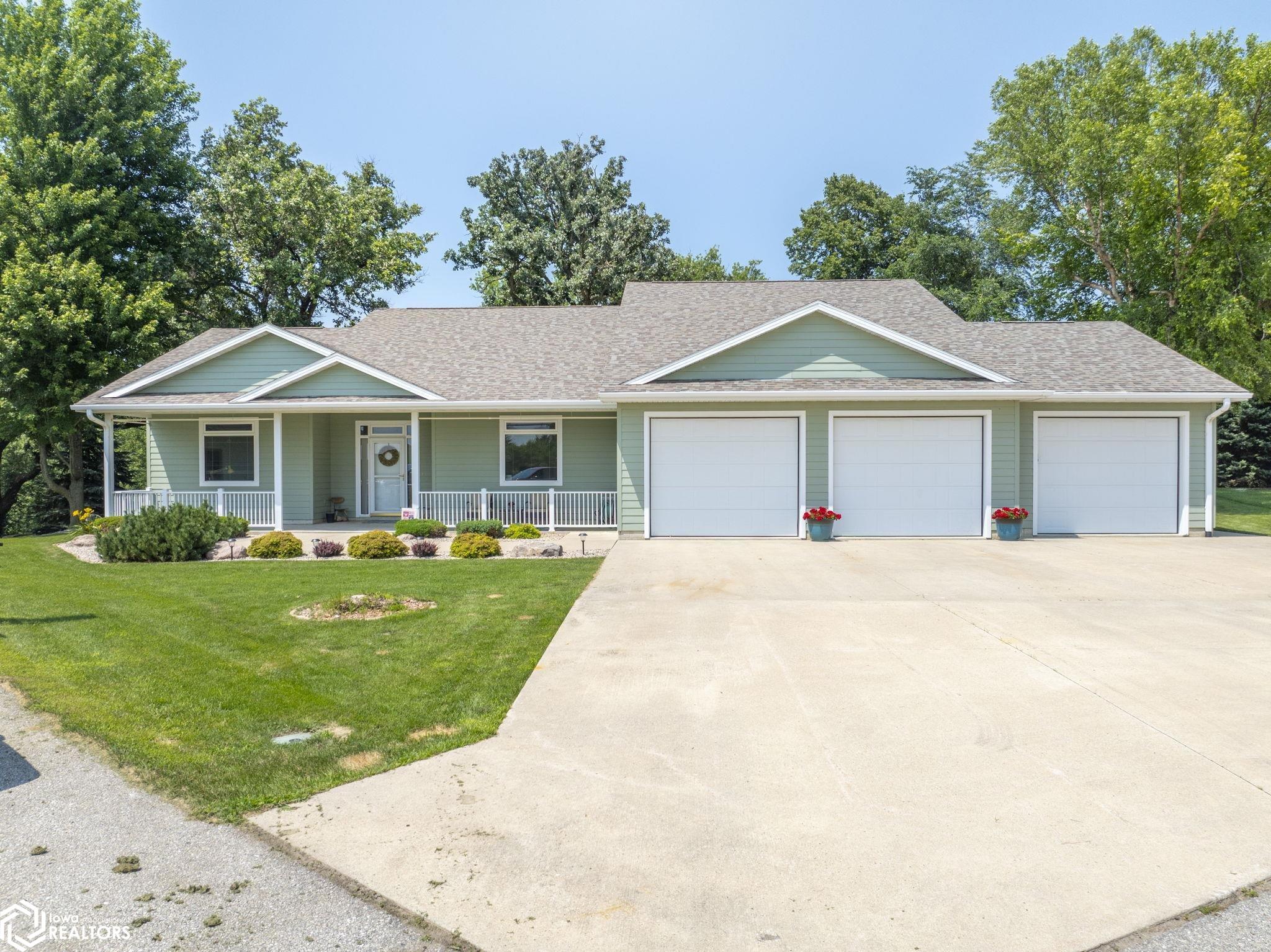206 Brickyard Court Sheffield IA 50475