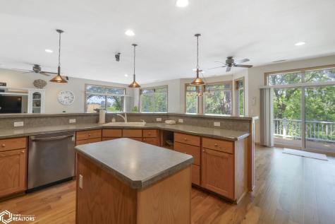 206 Brickyard Court Sheffield IA 50475