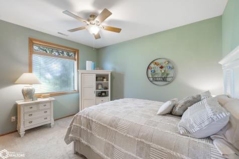 206 Brickyard Court Sheffield IA 50475