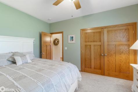 206 Brickyard Court Sheffield IA 50475