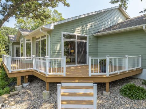 206 Brickyard Court Sheffield IA 50475