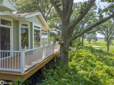 206 Brickyard Court Sheffield IA 50475