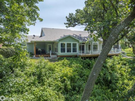 206 Brickyard Court Sheffield IA 50475