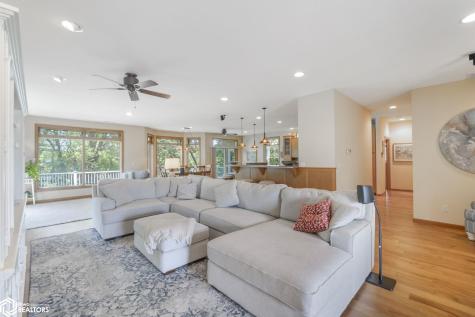 206 Brickyard Court Sheffield IA 50475