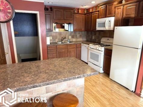2109 E Spruce Street Algona IA 50511