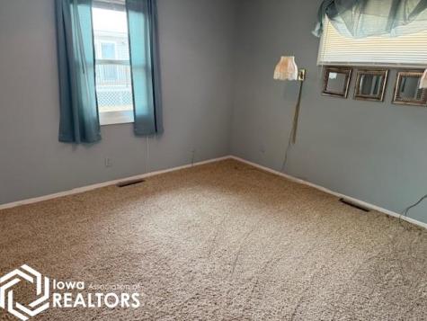 2109 E Spruce Street Algona IA 50511