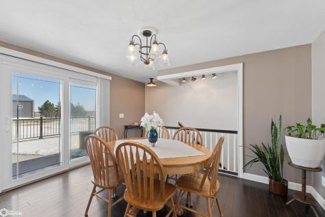 14303 Raven Avenue Mason City IA 50401