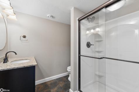 14303 Raven Avenue Mason City IA 50401